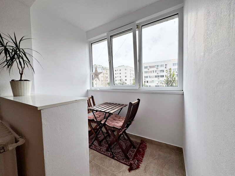 Drumul Taberei / Metrou Favorit   Bld 1 Mai Garsoniera moderna